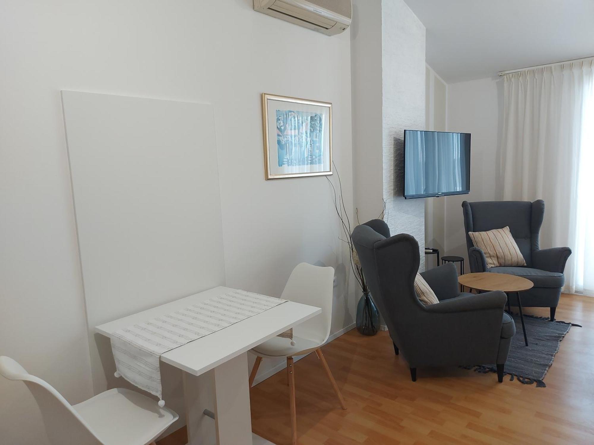 Apartments Fantasia Pula Exterior photo